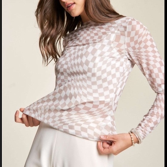 Checkmate Sheer Top- Ivory & Taupe checked - Picture 1 of 6